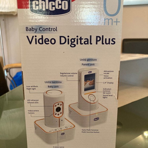 Chicco Baby Control Video Digital Plus Wireless Baby Monitor like new