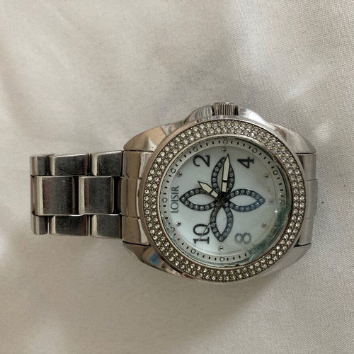 Loisir women's watch used with steel case and rhinestones