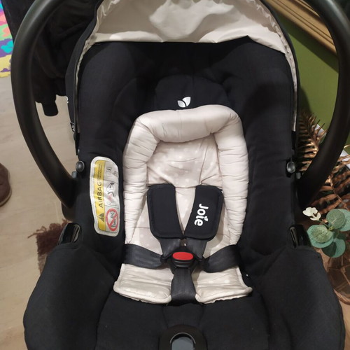 Joie Gemm car seat like new