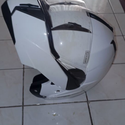 Bron motorcycle helmet size M (57-58)