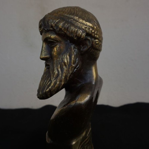 Bronze bust of Zeus used