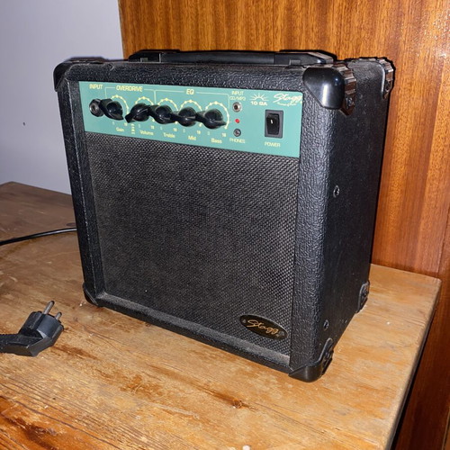 Stagg guitar amplifier like new, 16 watt with cable