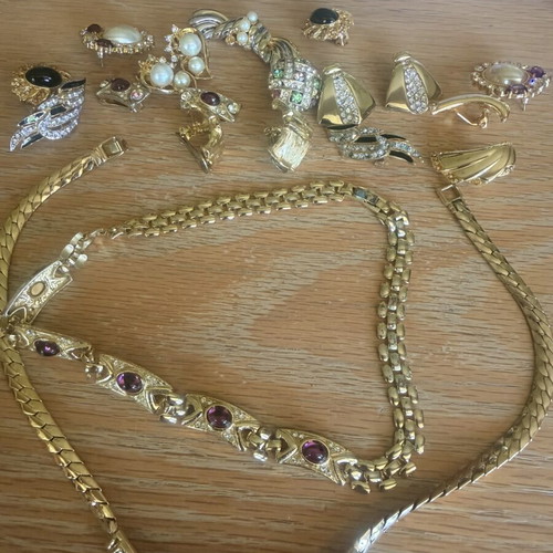Jewelry set used, stainless steel, does not tarnish