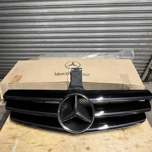 Mercedes CLK W209 Face Lift slightly used