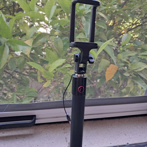 Selfie Stik with Extension Capability like new