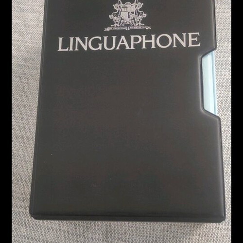 Linguaphone Intermediate English Course like new, 4 books and 4 cassettes