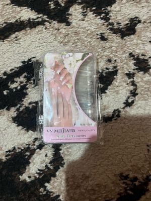 Nail tips new, pack of 100 pieces