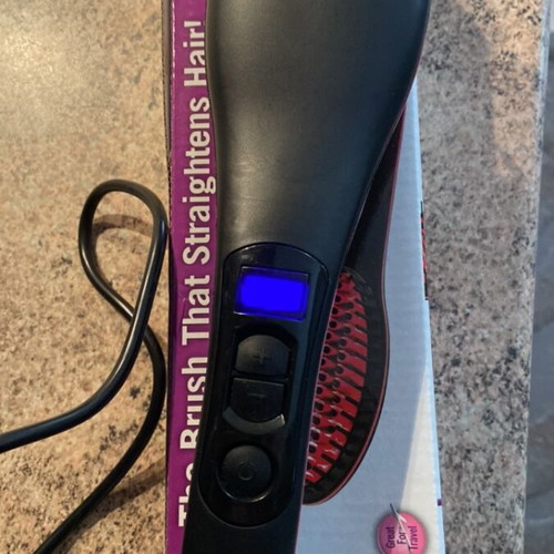 Electric hairbrush like new with 3D ceramic bristles and LCD screen