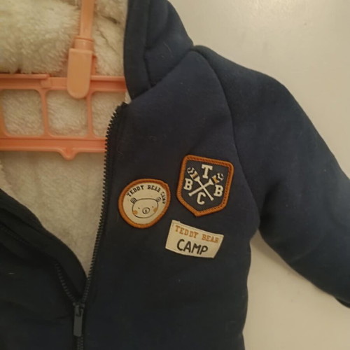Orchestra baby snowsuit like new with fur lining