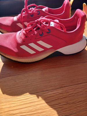 Adidas Lego unisex athletic shoes like new, red size 39