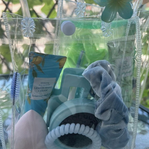 GiftBox beauty set in transparent bag with colorful details