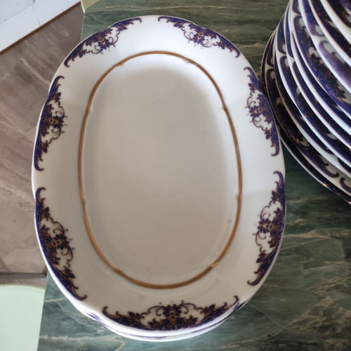 Mitterteich Bavaria porcelain dinnerware set, 48 pieces, cobalt blue and gold filigree