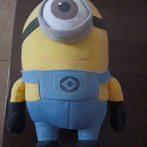 Minion Despicable Me plush toy, rare authentic