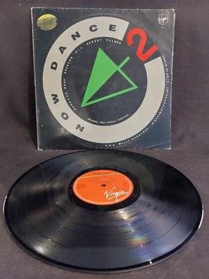 Now Dance Volume 2 βινύλιο μεταχειρισμένο, σε πολύ καλή κατάσταση