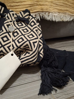 Stefanel Jacquard bucket bag, black and beige