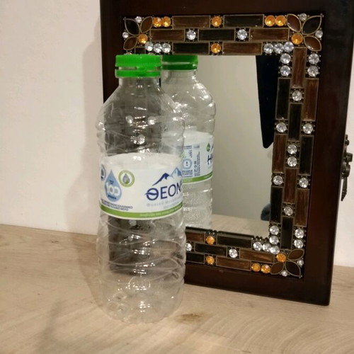 Wooden key holder like new, size 33x20