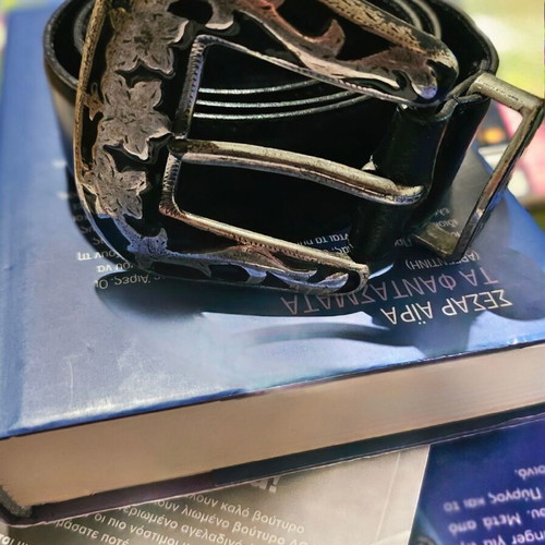 Richard Gampel leather belt new, black with silver buckles