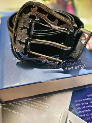 Richard Gampel leather belt new, black with silver buckles