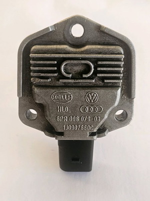 Oil sensor used VW-Audi 1J0907660C genuine Hella