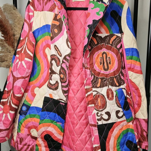 Karavan colorful quilted outerwear like new