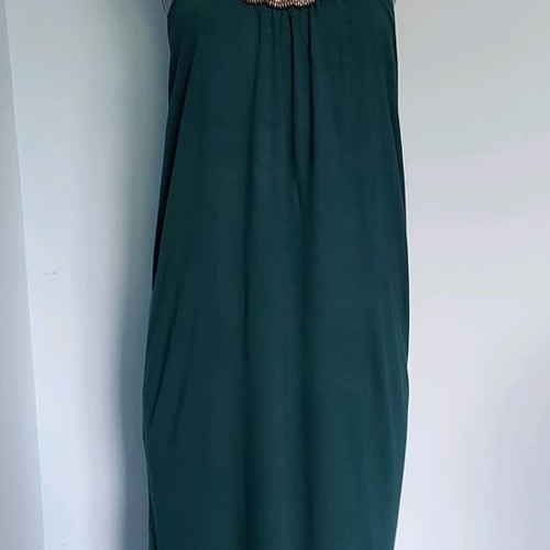 Gina Tricot Dress like new with built-in metal necklace decoration