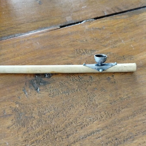 Handmade vintage pipe like new, wooden with metal holder