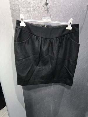 Black wool skirt XL like new