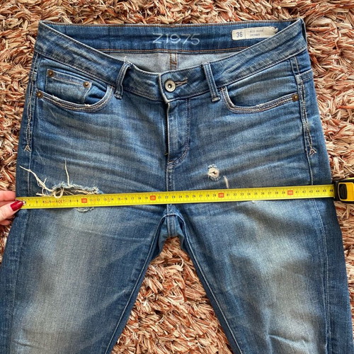 Zara ripped jeans dark blue, skinny, elastic, mid rise, like new