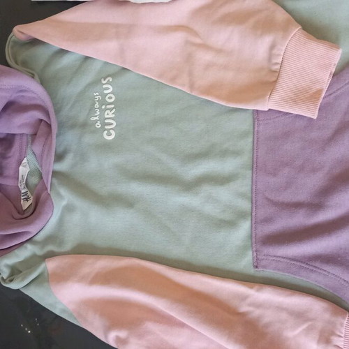 H&M tracksuits like new, pack of 2, ages 5-7, beige and blue