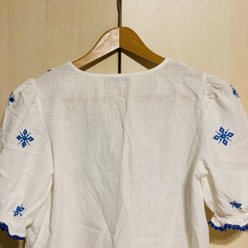 Karon cotton blouse with blue bronderie lace, new, size M