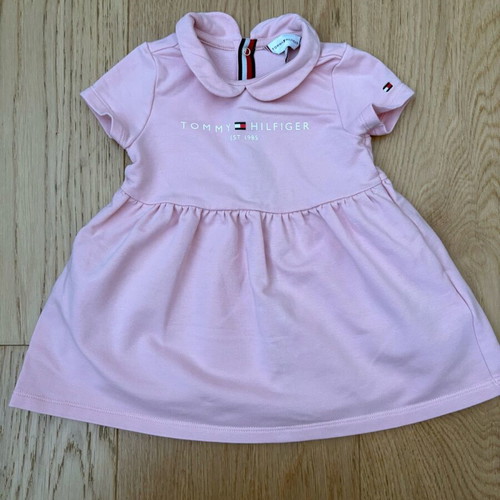 Tommy Hilfiger dress like new, with polo collar, size 6 months