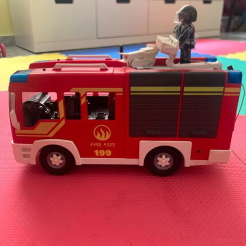 Playmobil fire and police vehicles like new, fully functional
