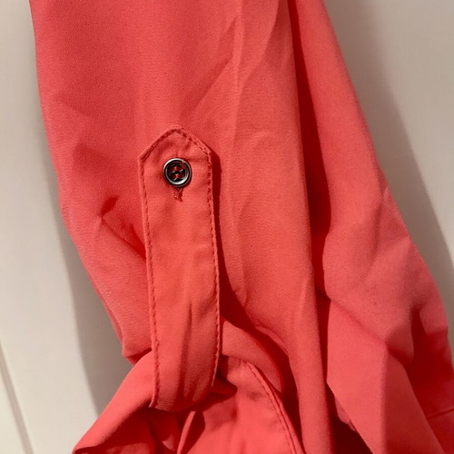 Atmosphere coral blouse with 3/4 sleeves and front zipper