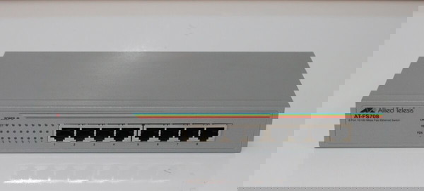 Суич Allied Telesis FS708