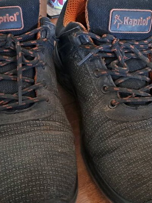 Men's work shoes used, size 42, athletic style