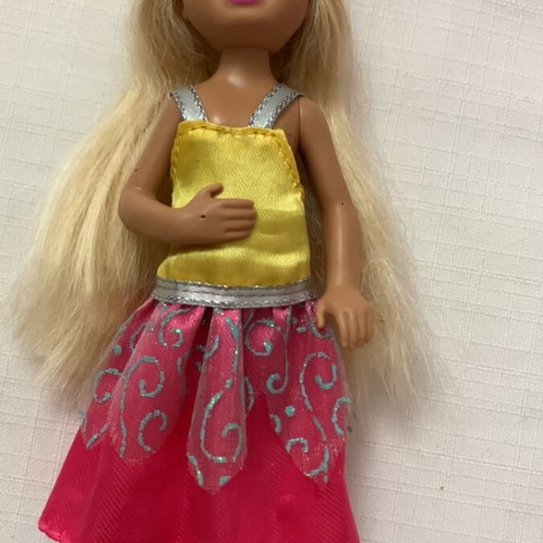 Barbie Chelsea doll like new with dress and shoes