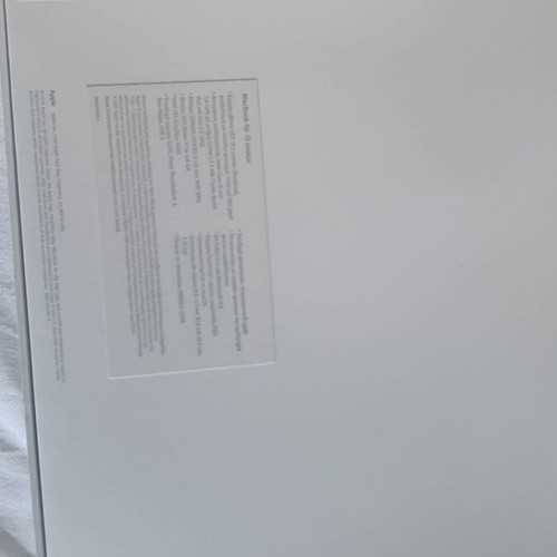 MacBook Air new, Intel Core i5, 8GB RAM, 128GB SSD, macOS