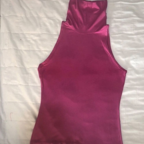 Must sleeveless turtleneck top like new, pink, size S