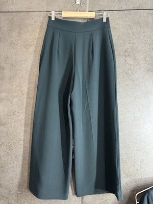 Zara High-Waisted Pants like new, dark green, size S