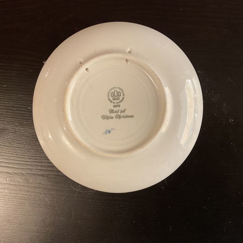Authentic Danish Christmas Plate 1979 porcelain B&G like new