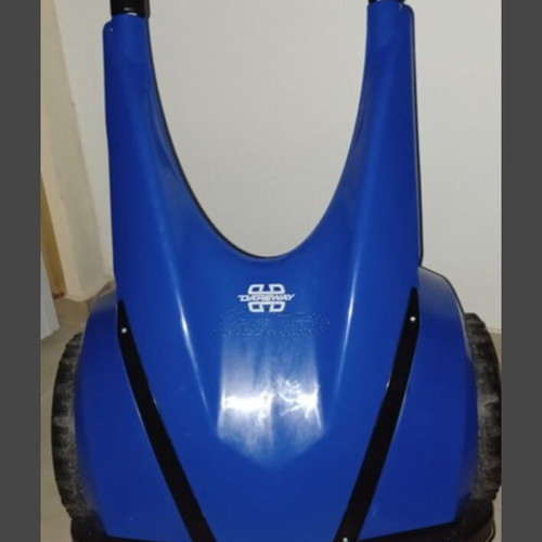 Children's scooter like new with 12V battery, model 2017