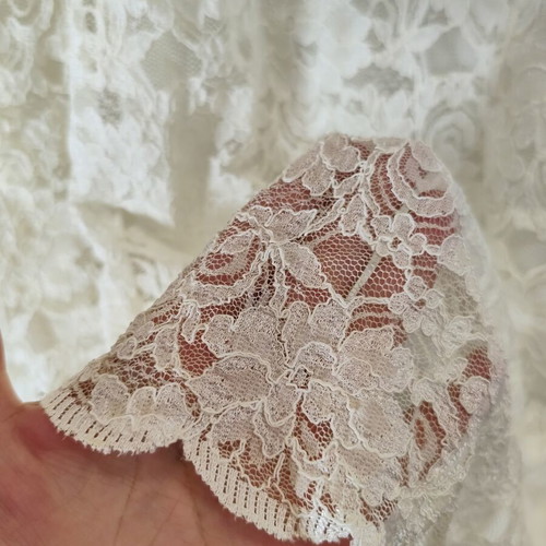 Celestino lace dress ivory size 2 M like new
