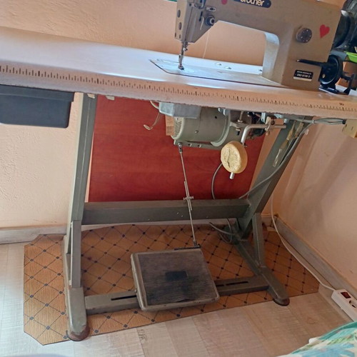Brother professional sewing machine used with accessories
