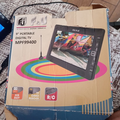 F&U 9" Portable Digital TV