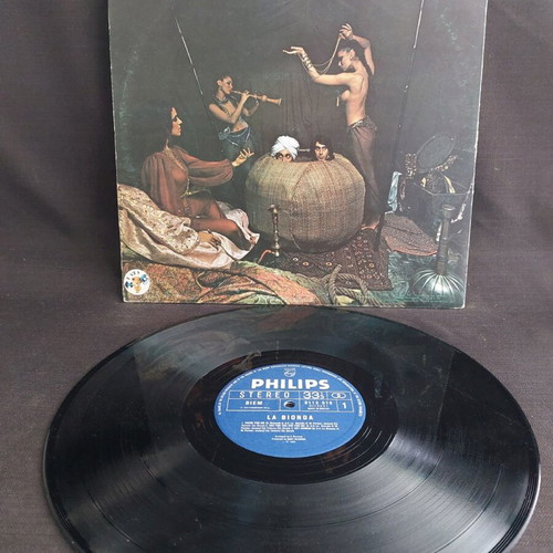 La Bionda vinyl record used in very good condition
