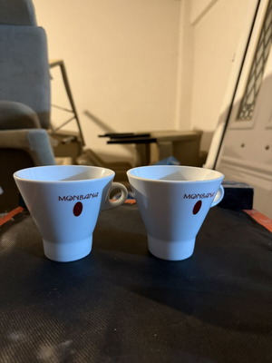 Monbana chocolate mugs like new, set of 2