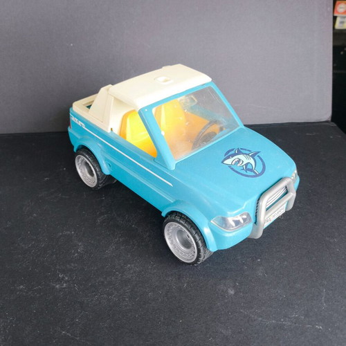 Playmobil holiday vehicle used with missing parts