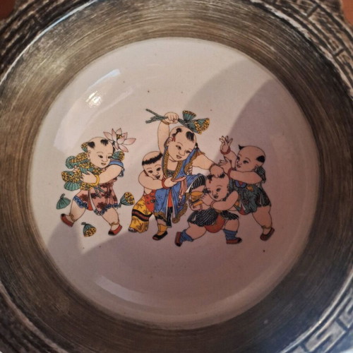 Vintage Chinese bowl with Qianlong dynasty seal, porcelain, new