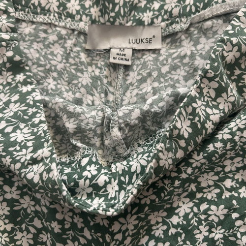 Women's pants like new, size M, white and green