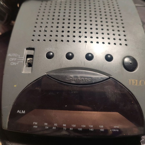 Radio alarm clock used